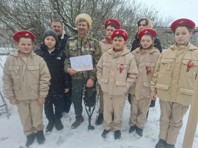 🇷🇺 Нашим героям — наше внимание и тепло!